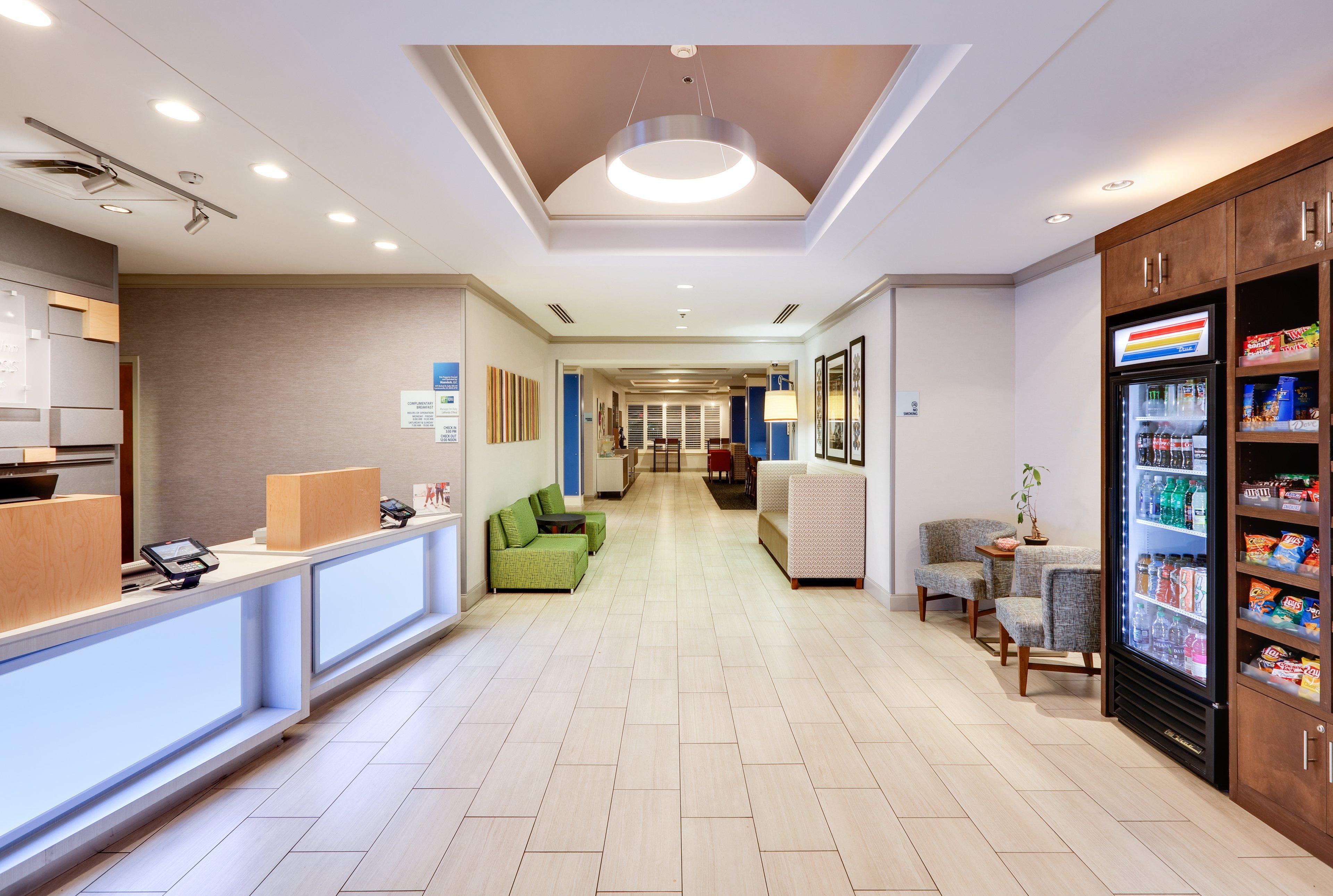 Holiday Inn Express Hotel & Suites Dublin By Ihg Exteriér fotografie