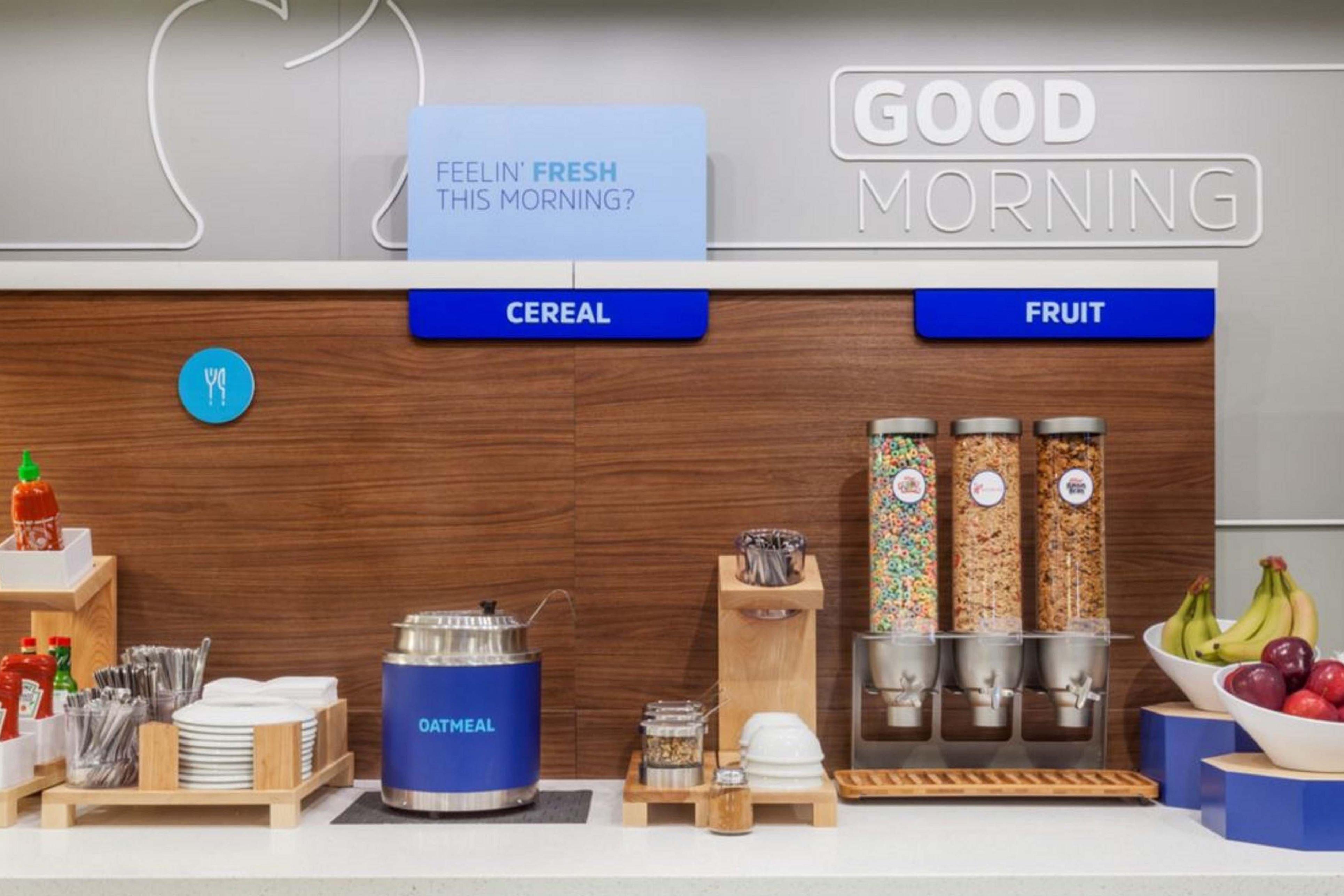 Holiday Inn Express Hotel & Suites Dublin By Ihg Exteriér fotografie