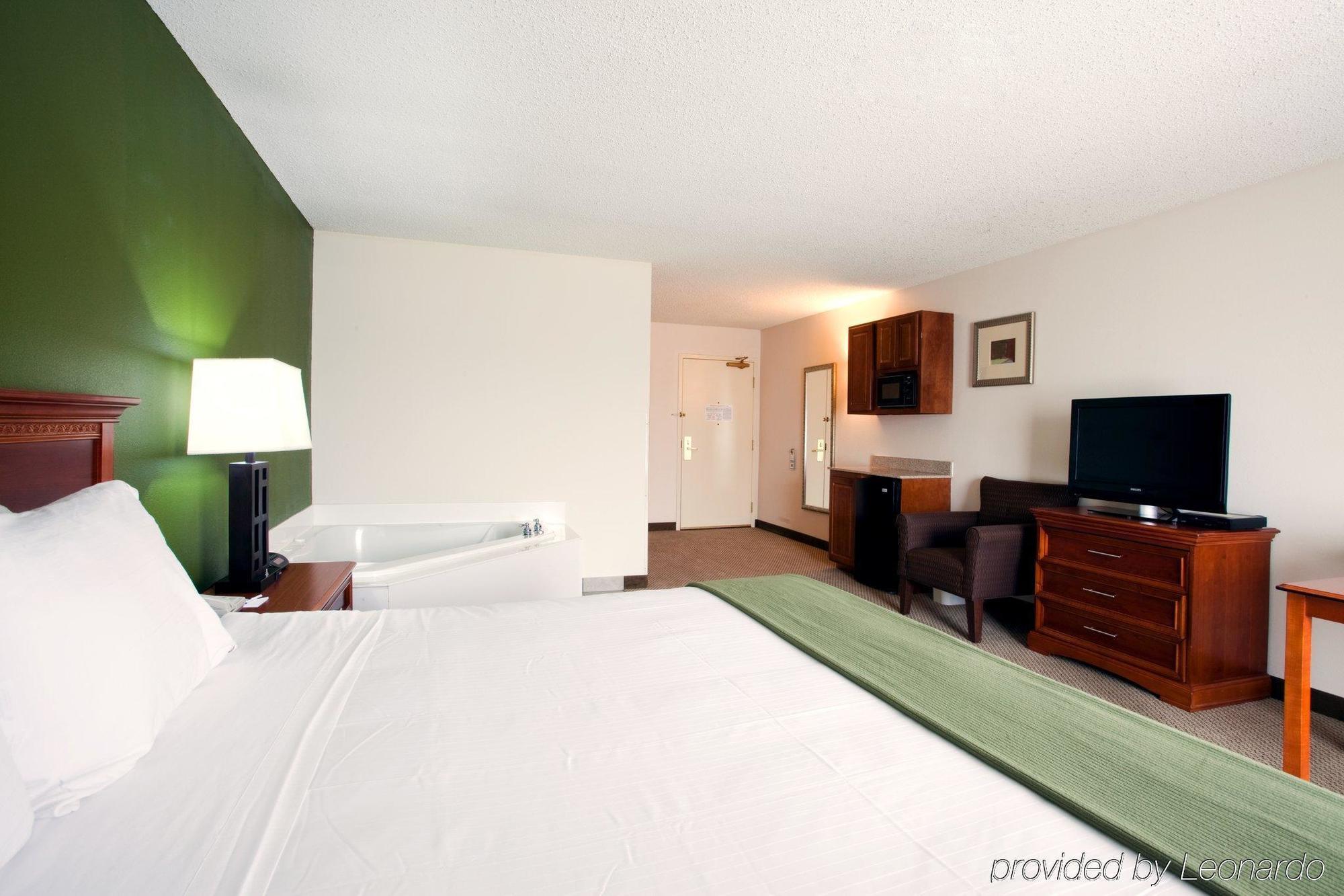 Holiday Inn Express Hotel & Suites Dublin By Ihg Pokoj fotografie